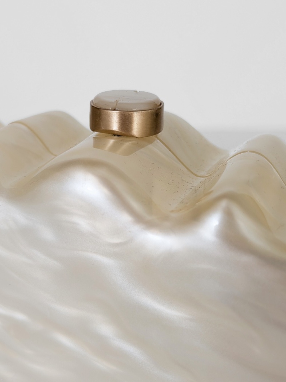 Cult Gaia Paloma Ivory Pearlescent Acrylic Sculptural Clutch - Picture 16 of 16